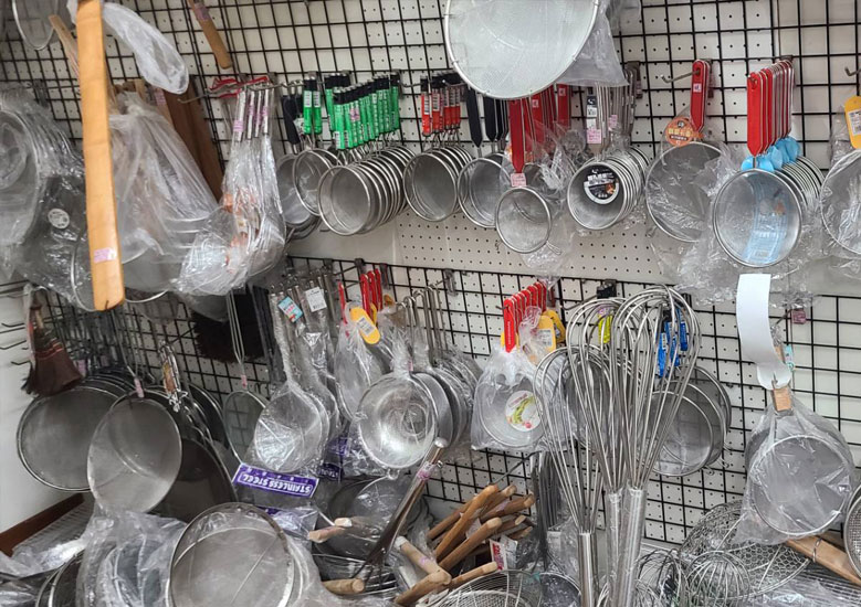 30年的餐具批發、零售經驗，餐具多元、種類眾多歡迎洽詢